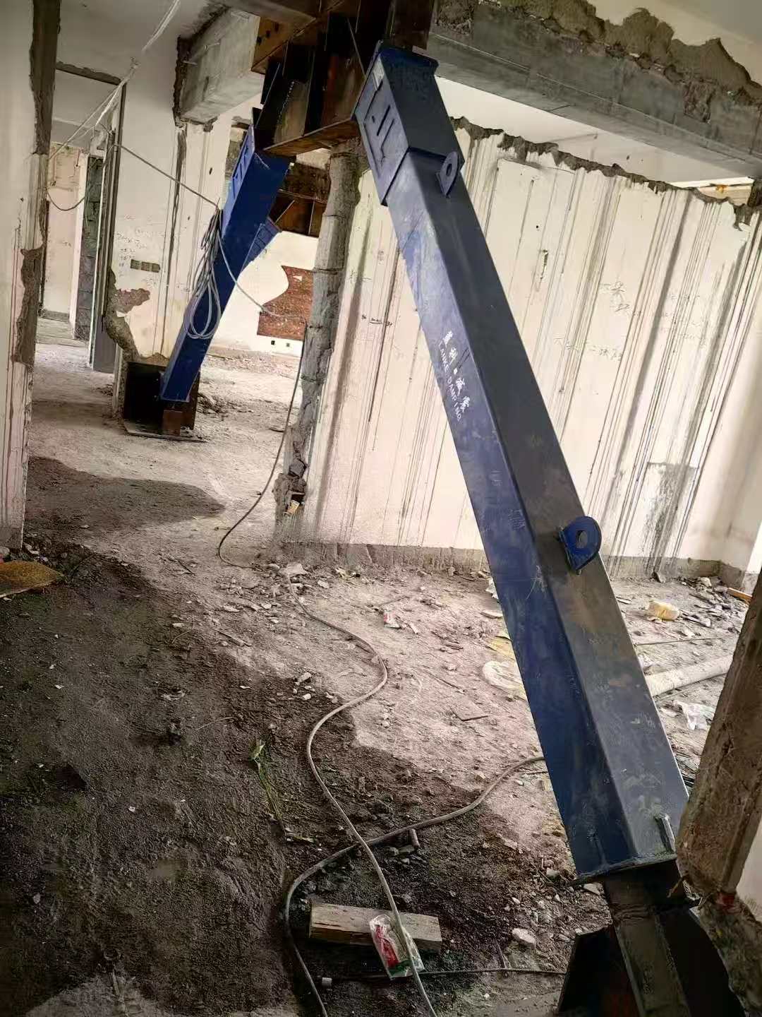 廊坊柱子粘钢加固施工工艺